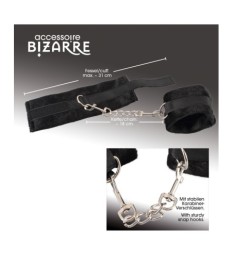 Handfesseln aus Plüsch