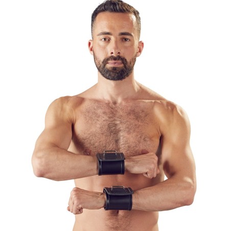 Kleid aus weichem Leder (Lamm) mit abnehmbaren Strapsen