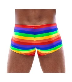 Pants in Regenbogenfarben