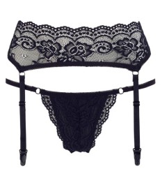 String plus Strapsgurt aus Spitze