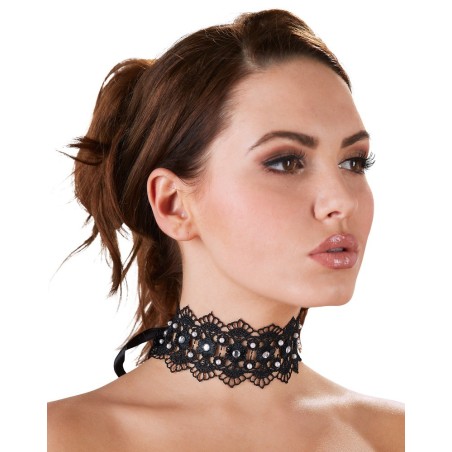 Halsband aus Stickerei mit Perlen und Strasssteinen