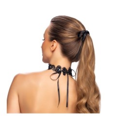 Halsband aus Stickerei in Spitzenoptik