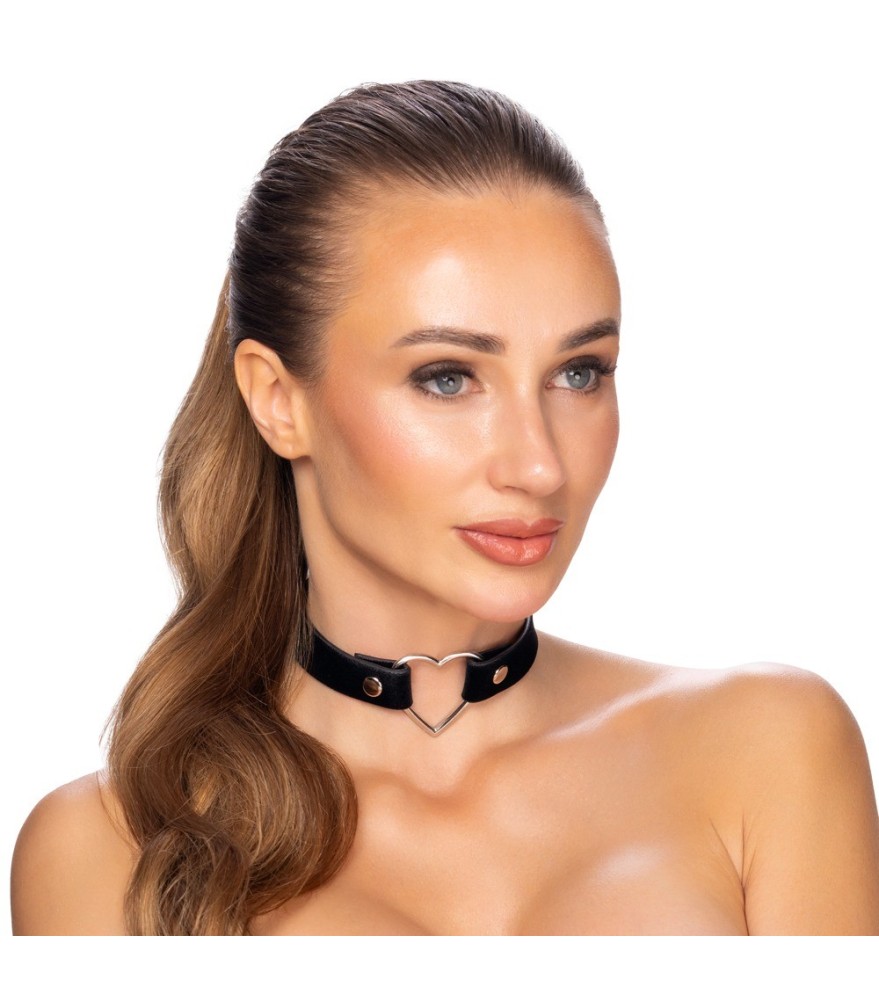 Halsband mit Metallherz