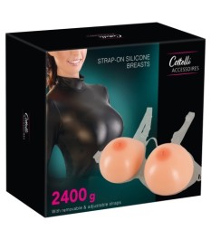 Silikonbrüste mit Trägern