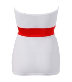 Silikonbrüste mit Trägern