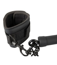 Spreizstange „Spreader“, mit Fesseln aus Lederimitat