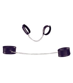 Strapsbody aus Spitze mit Fuß- und Handfesseln