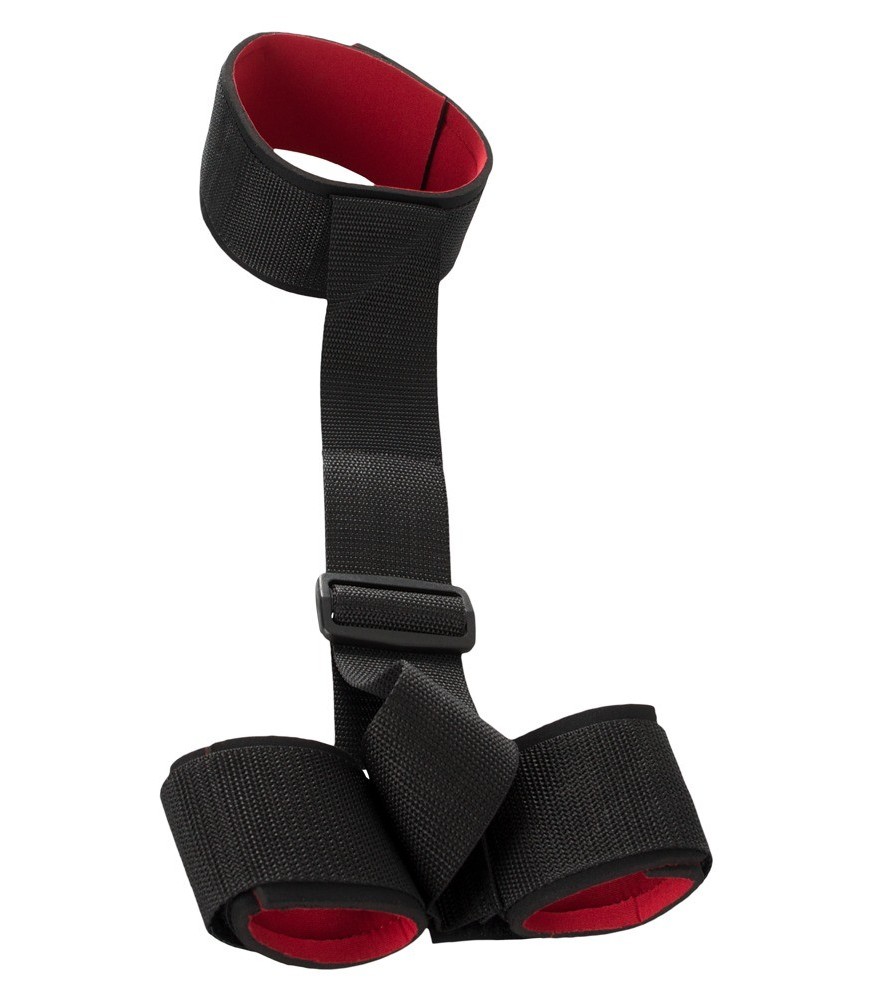 „Sex Fesseln“ mit kombinierter Hals- und Handfessel