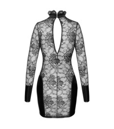 Minikleid aus Blütenspitze