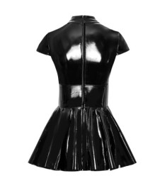 Lack-Minikleid mit großem Dekolleté-Cut-out