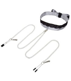 Halsband mit Nippelklemmen „Play Nice Satin Collar & Nipple Clamps“