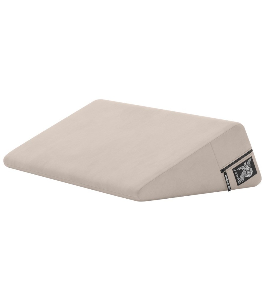 Liebeskissen „Wedge“ in ergonomischer Keilform