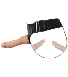 4-teiliges Strap-on-Set inklusive RC-Vibrator und 2 Dildos