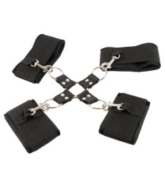 3-teiliges Fesselkreuz, mit Karabinern