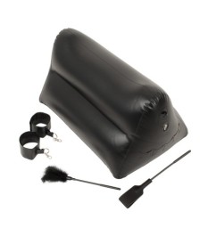 Liebeskissen „Portable Triangle“, mit Handschellen