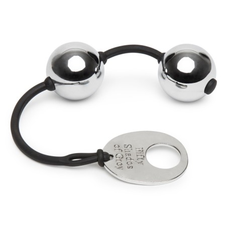 Liebeskissen „Jaz“ in ergonomischer Keilform