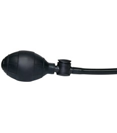 Analplug „True Black Vibrating“ mit Vibration und Pumpball