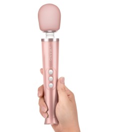 Massagestab „Petite Rechargeable Vibrating Massager“ in Reisegröße