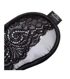 Augenmaske „Play Nice Satin Blindfold“ mit elastischem Komfort-Kopfband